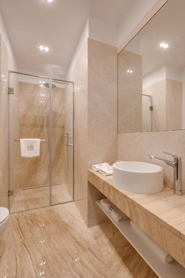 Basis Apartments - Adults Only Киев Экстерьер фото