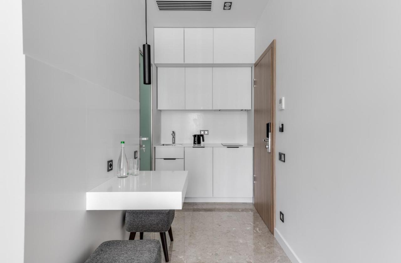 Basis Apartments - Adults Only Киев Экстерьер фото