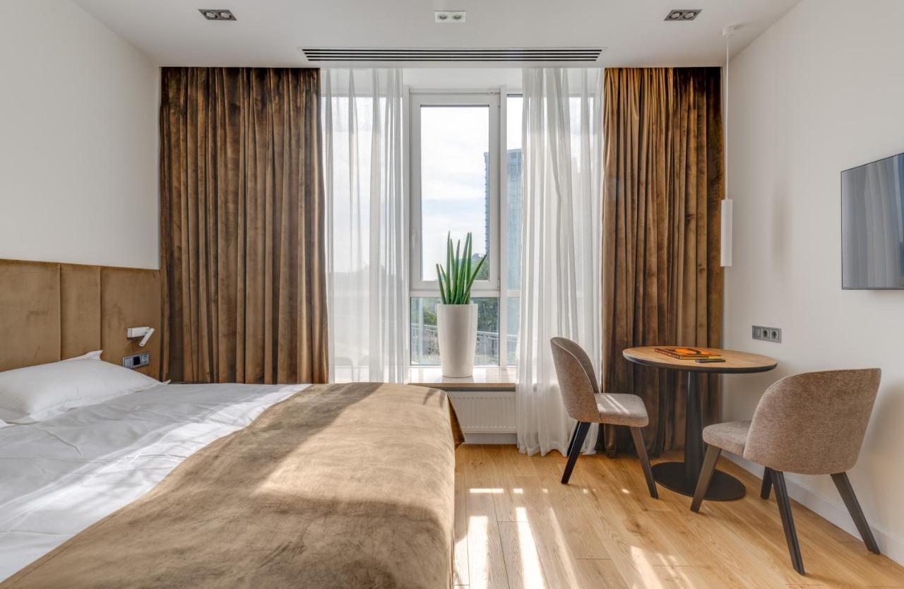 Basis Apartments - Adults Only Киев Экстерьер фото