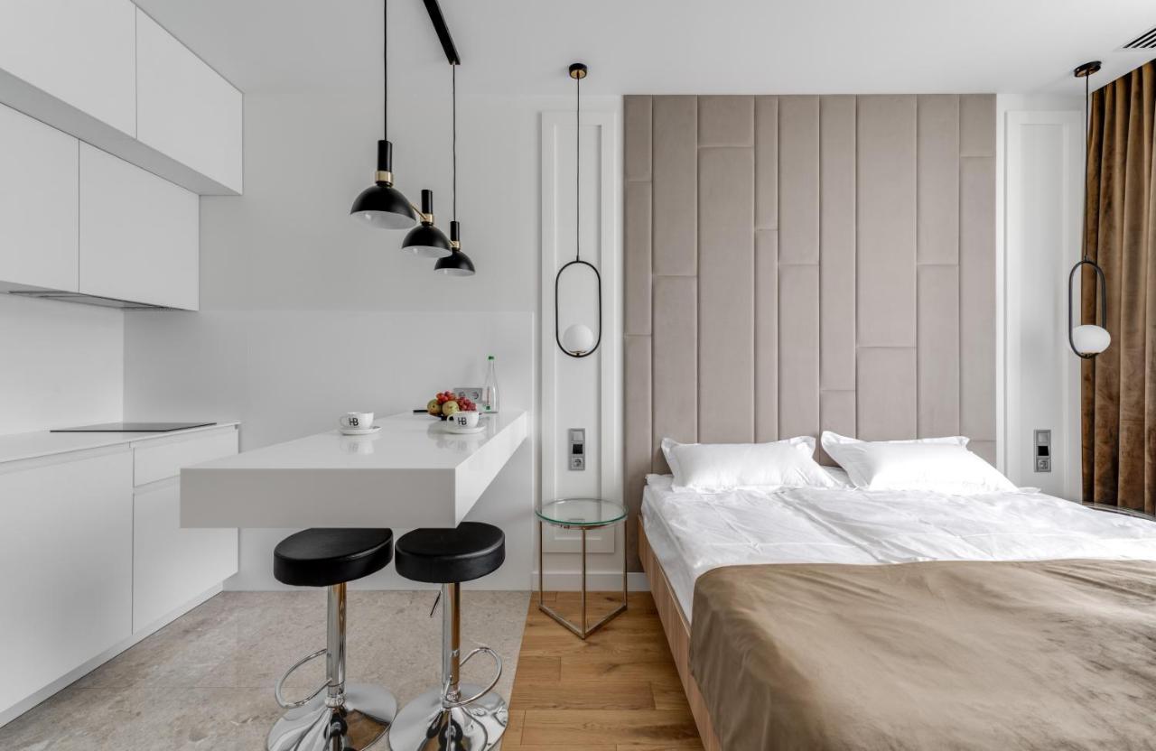 Basis Apartments - Adults Only Киев Экстерьер фото