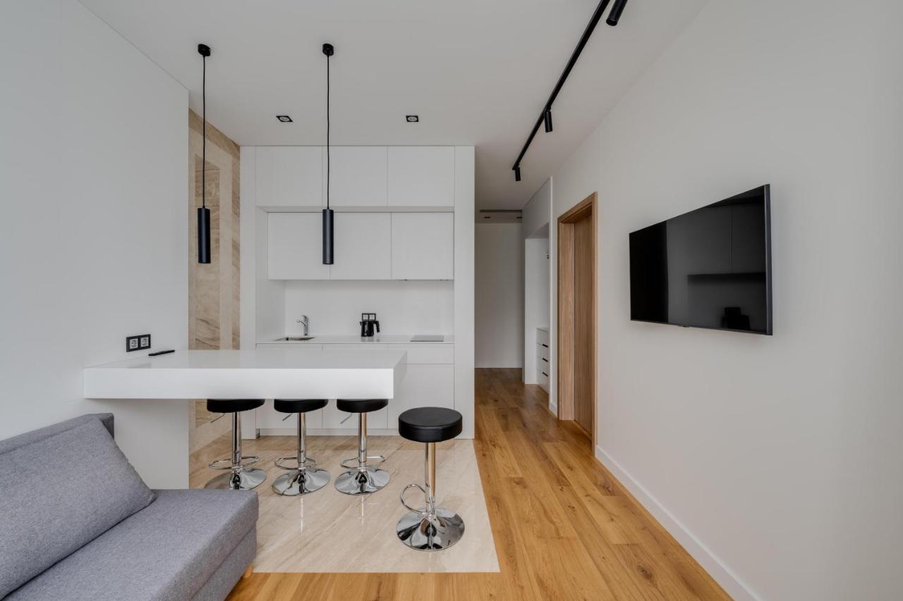 Basis Apartments - Adults Only Киев Экстерьер фото