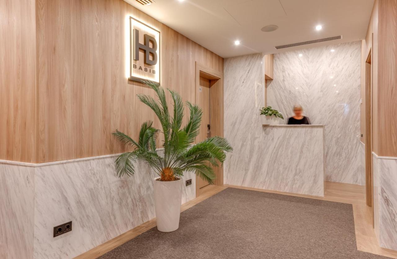 Basis Apartments - Adults Only Киев Экстерьер фото